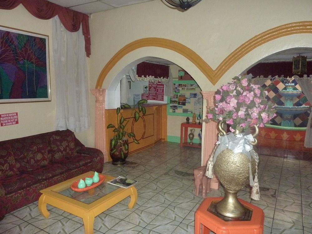 מסאיה Hotel Ivania'S מראה חיצוני תמונה