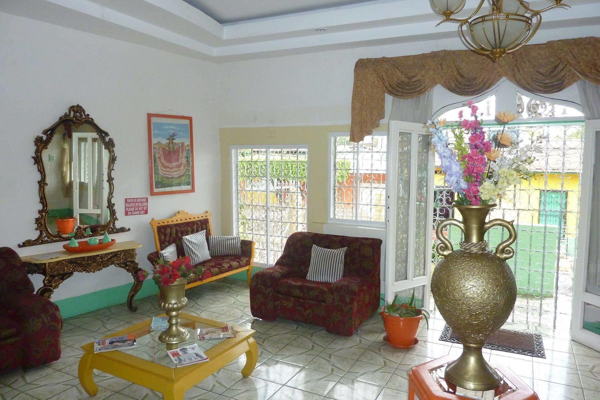 מסאיה Hotel Ivania'S מראה חיצוני תמונה