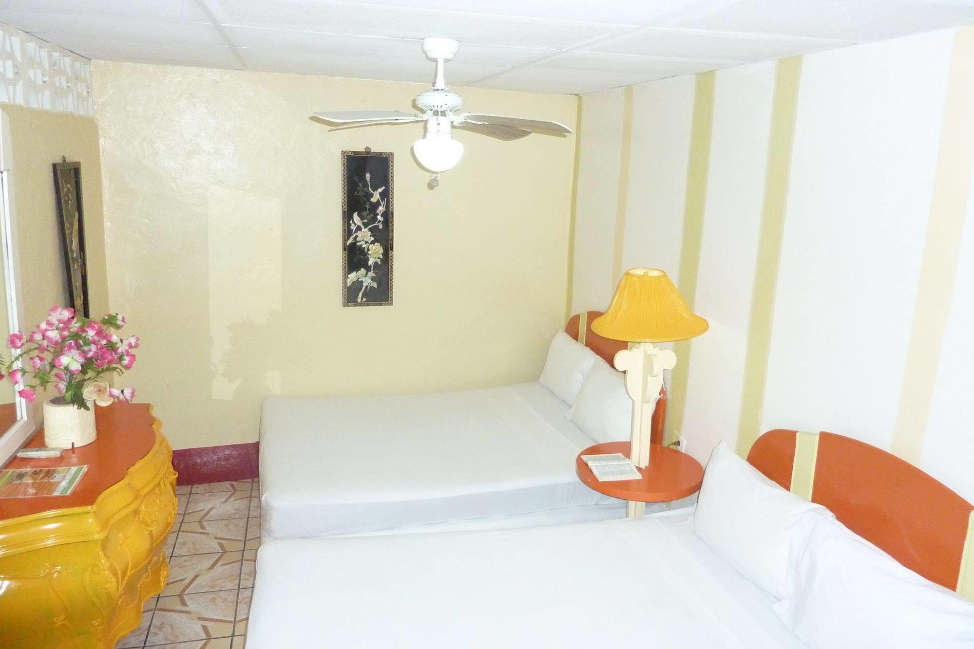 מסאיה Hotel Ivania'S מראה חיצוני תמונה